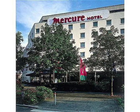 Plaza Hotel 3*