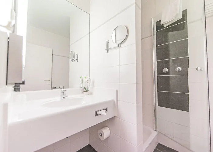 بلازا هاناو فندق 3*